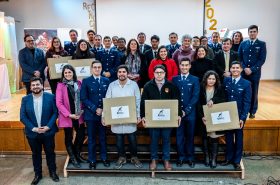 Del liceo al espacio: estudiantes de educación técnica profesional podrán fabricar y lanzar sus propios nanosatélites